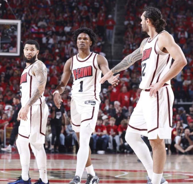 而如今火箭, 勇士以及掘