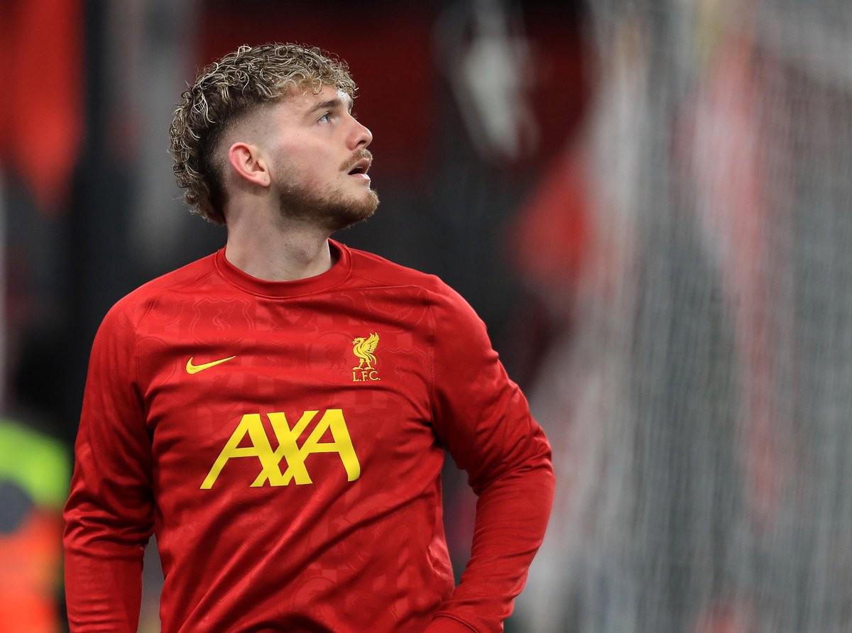 都集中在利, 埃利奥特受