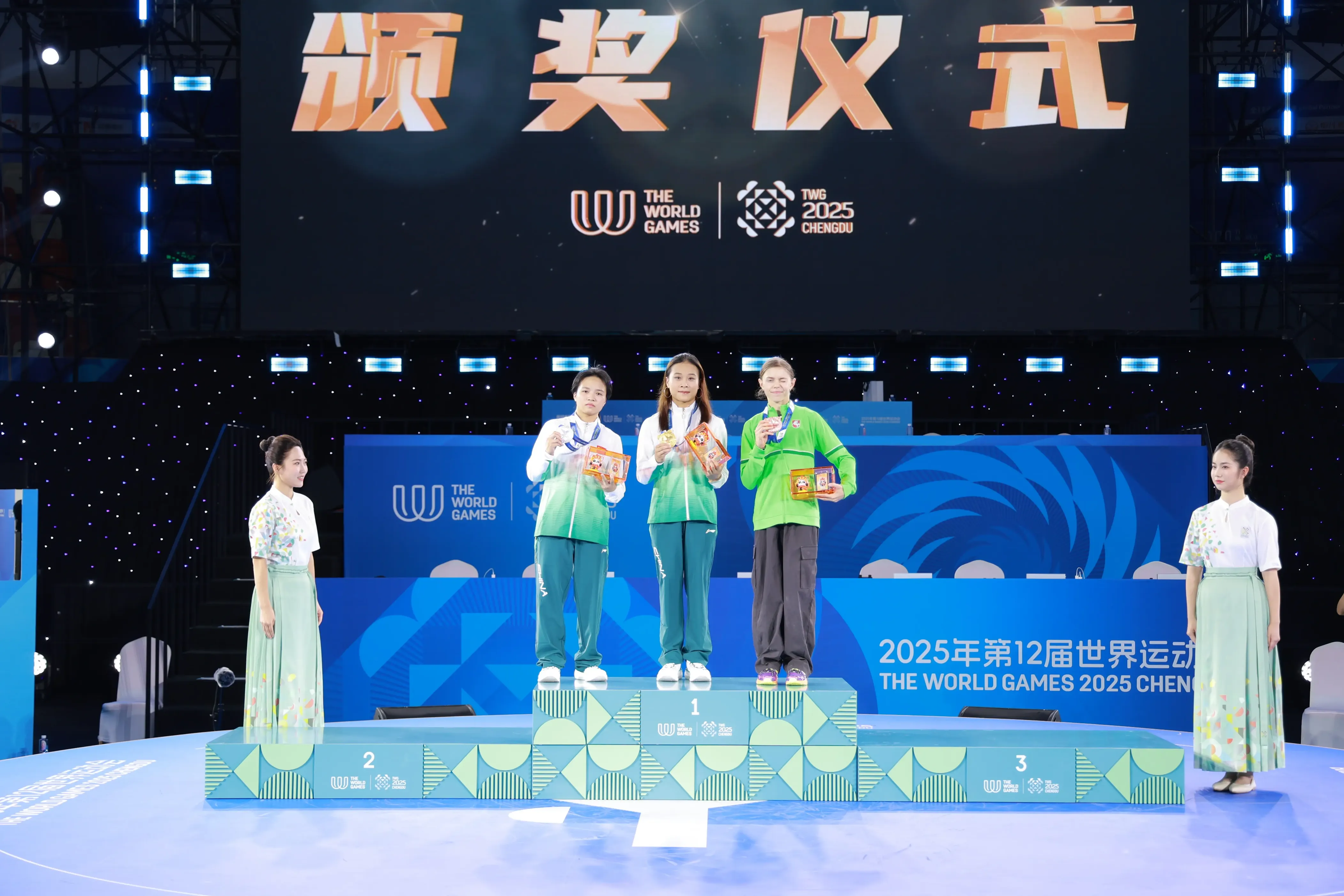 则在男子组, alt, 参加世运会