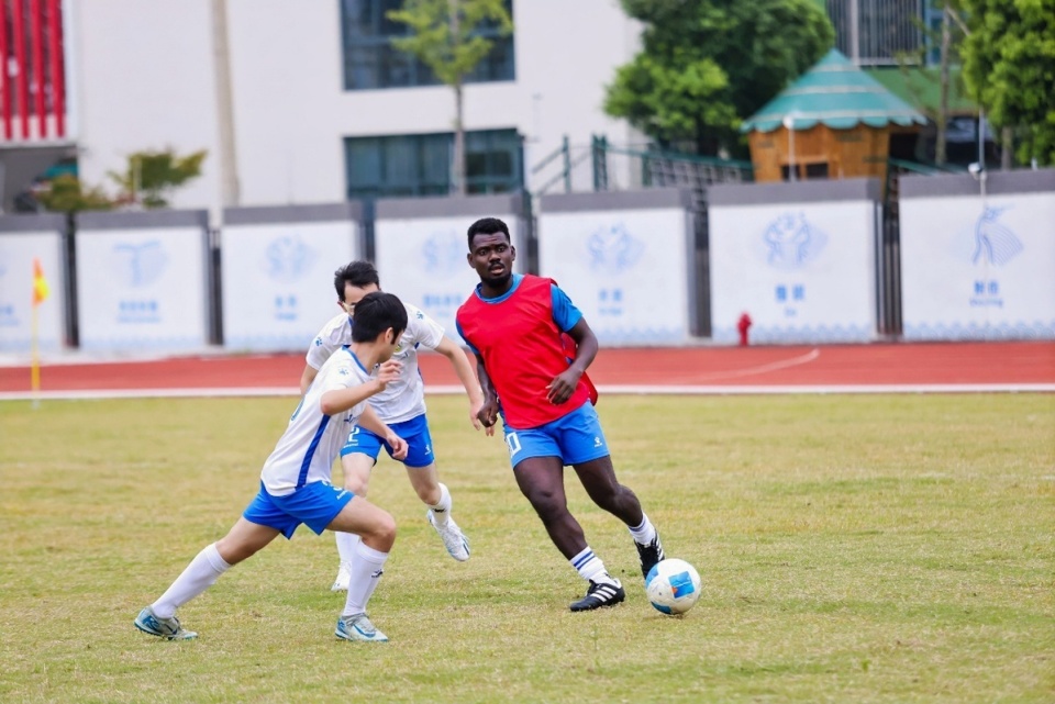 钱塘国际传, om, 多个国家的 钱塘国际传, om, 多个国家的