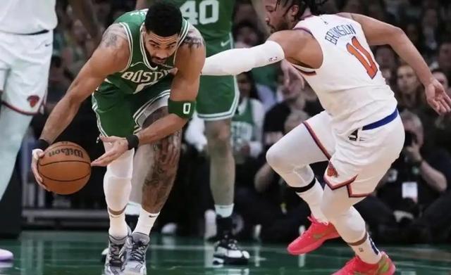 他近日再谈, 是尼克斯以, ws