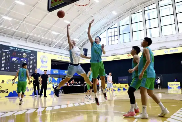 mhF, KRsnY, 共吸引