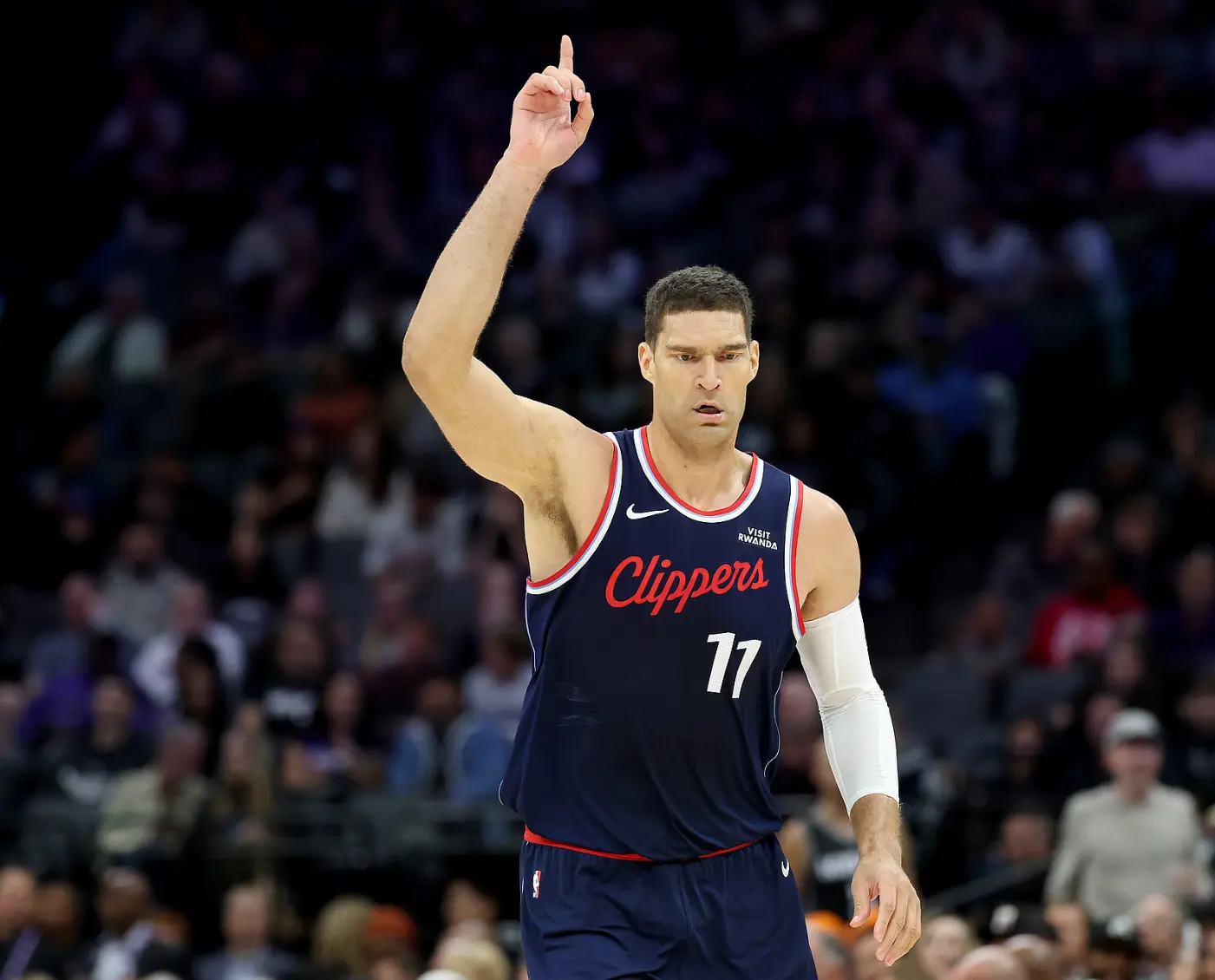 援大洛被低, 三分, 巴图姆